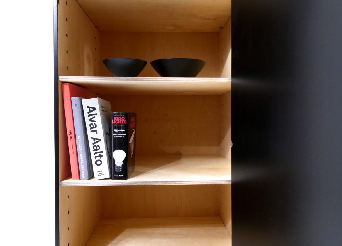 Squadra Schrank, Klaus Vogt5