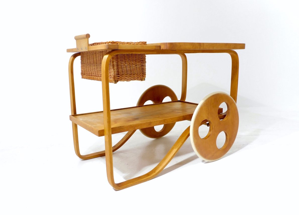 Alvar Aalto Teewagen rot13