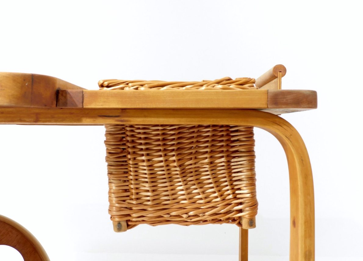 Alvar Aalto Teewagen rot4