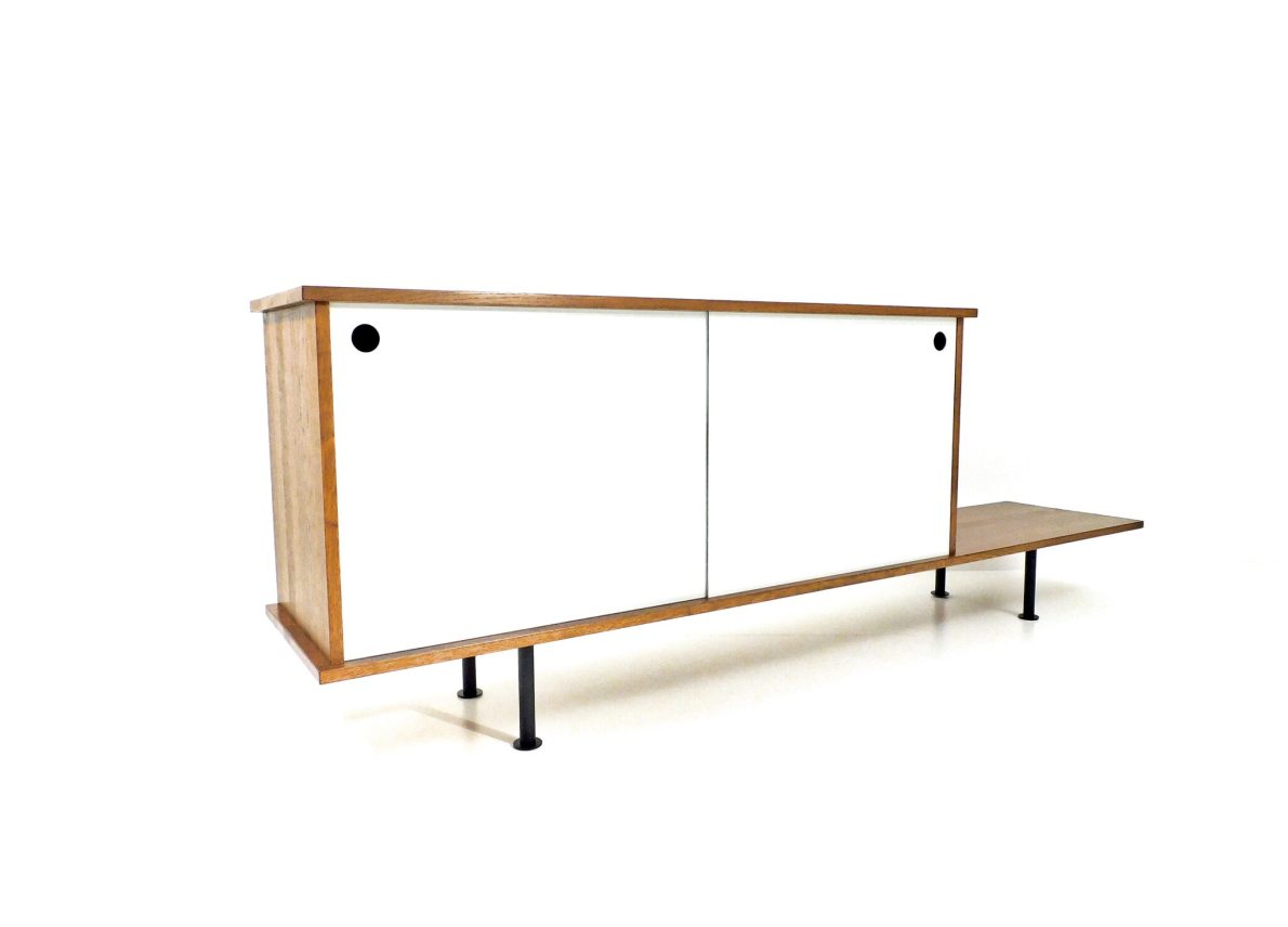 MAX_Schiebentuerensideboard_Typ2_38