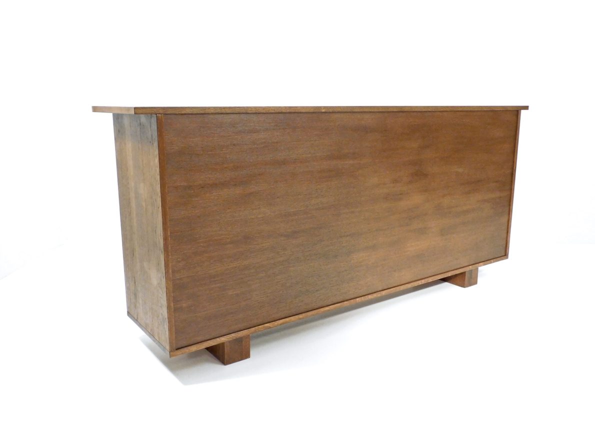 MAX_Schiebentuerensideboard_Typ4_24