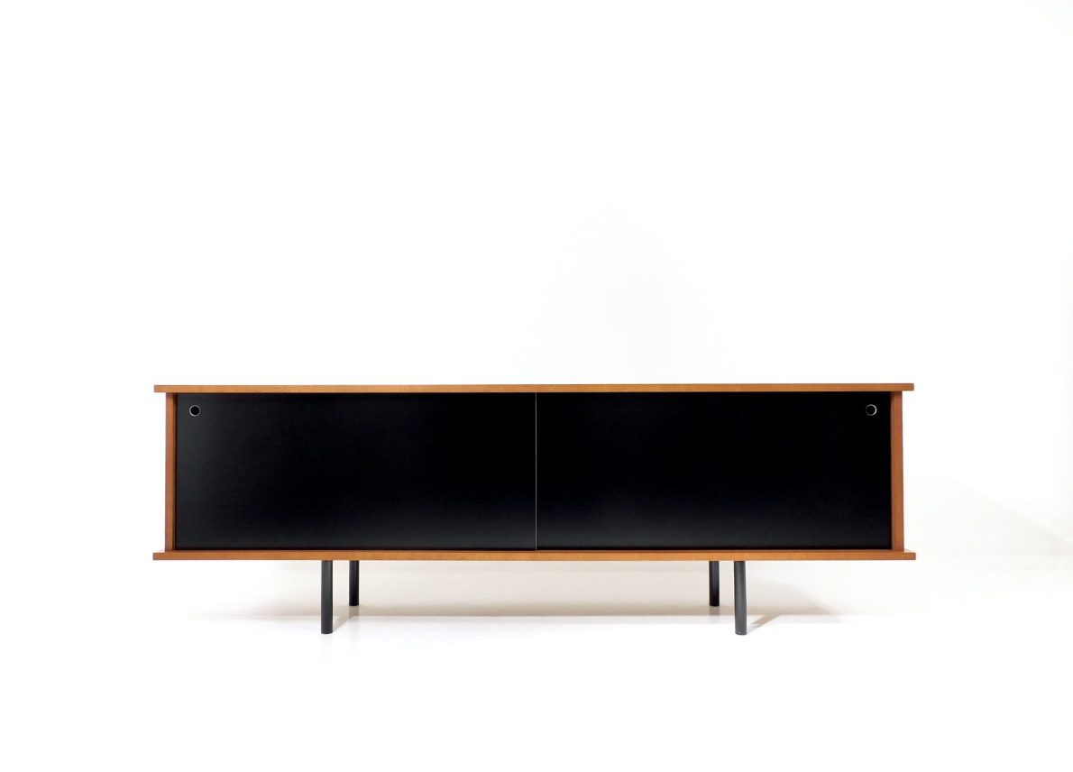 MAX_Schiebentuerensideboard_Typ6_1