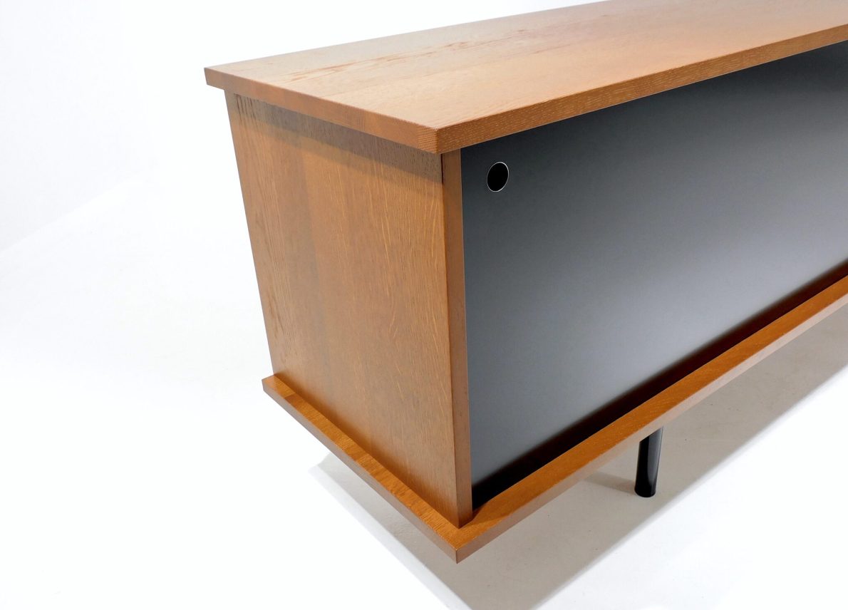 MAX_Schiebentuerensideboard_Typ6_13