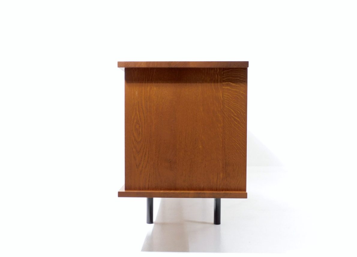 MAX_Schiebentuerensideboard_Typ6_8