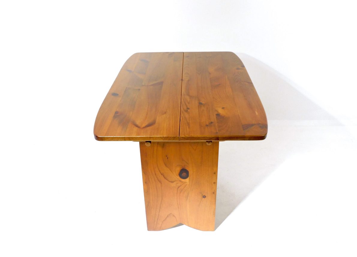 Massiver_Laerchenholztisch_1960_Vintage_Table_Scandiavia_14