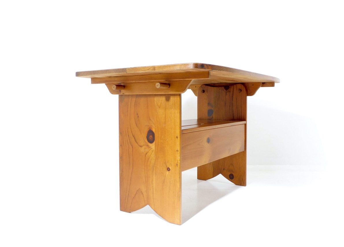 Massiver_Laerchenholztisch_1960_Vintage_Table_Scandiavia_3