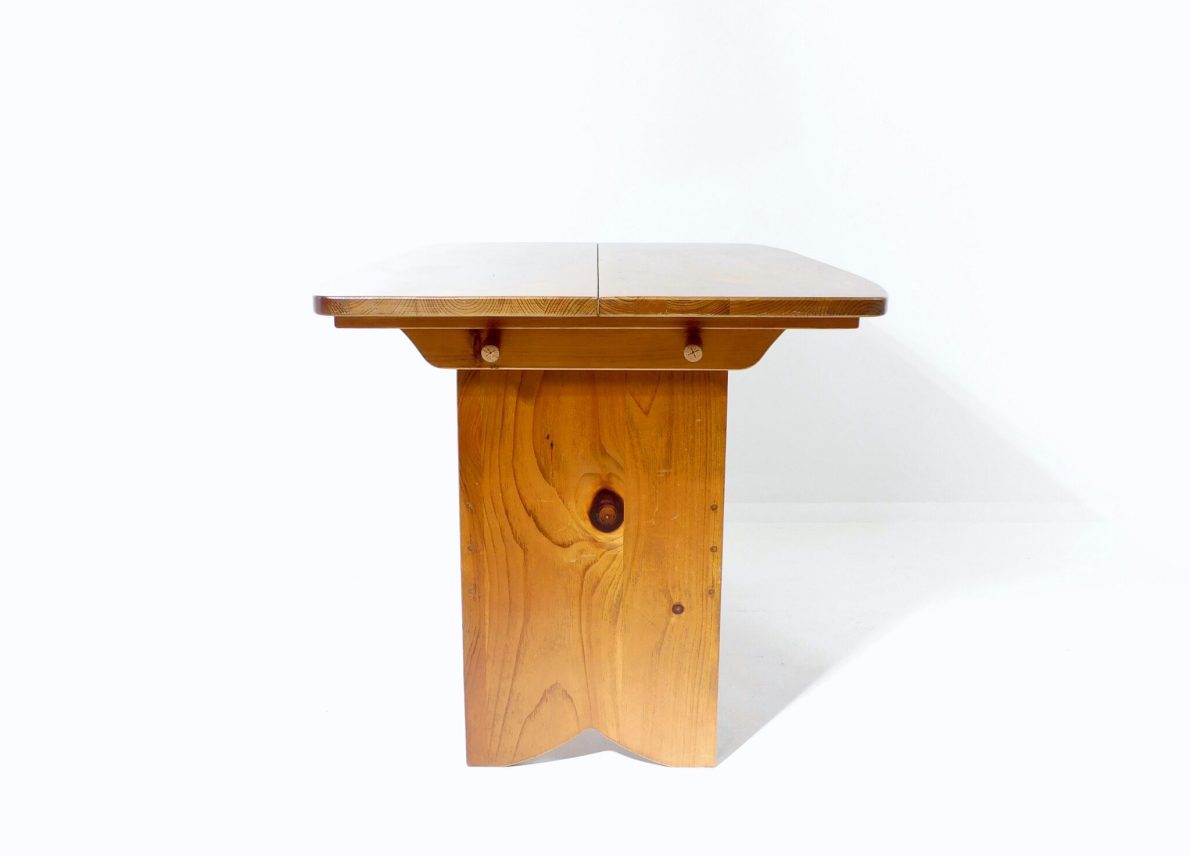 Massiver_Laerchenholztisch_1960_Vintage_Table_Scandiavia_5