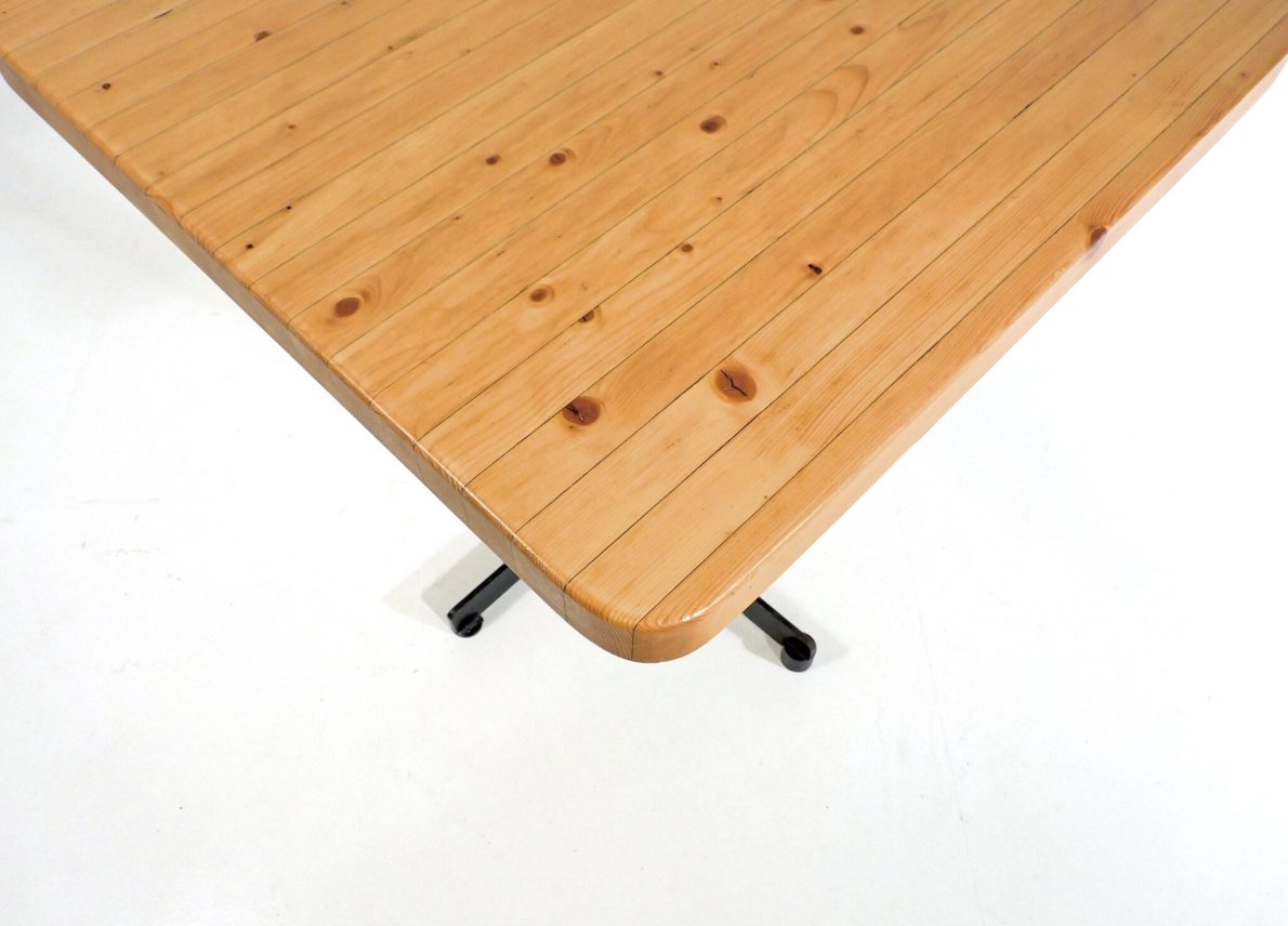 Tisch_Les_Arcs_Charlotte_Perriand_table_French_Design_13