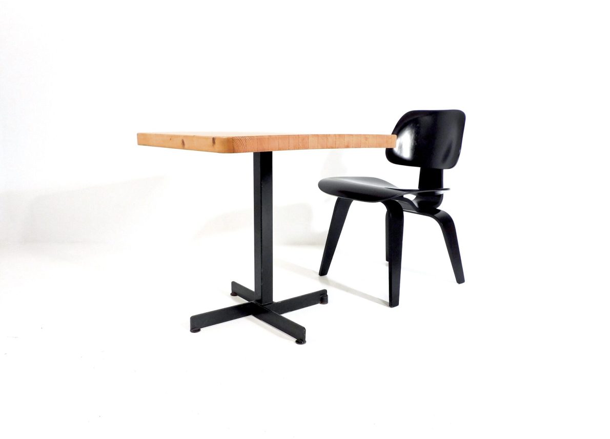 Tisch_Les_Arcs_Charlotte_Perriand_table_French_Design_18