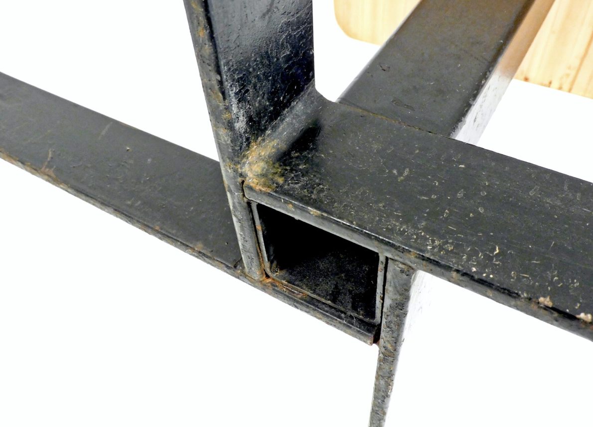 Tisch_Les_Arcs_Charlotte_Perriand_table_French_Design_23