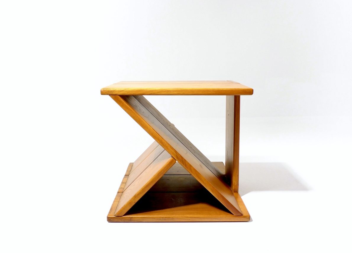 Zeitschriftensammler, Hocker, Alain Ladroit3